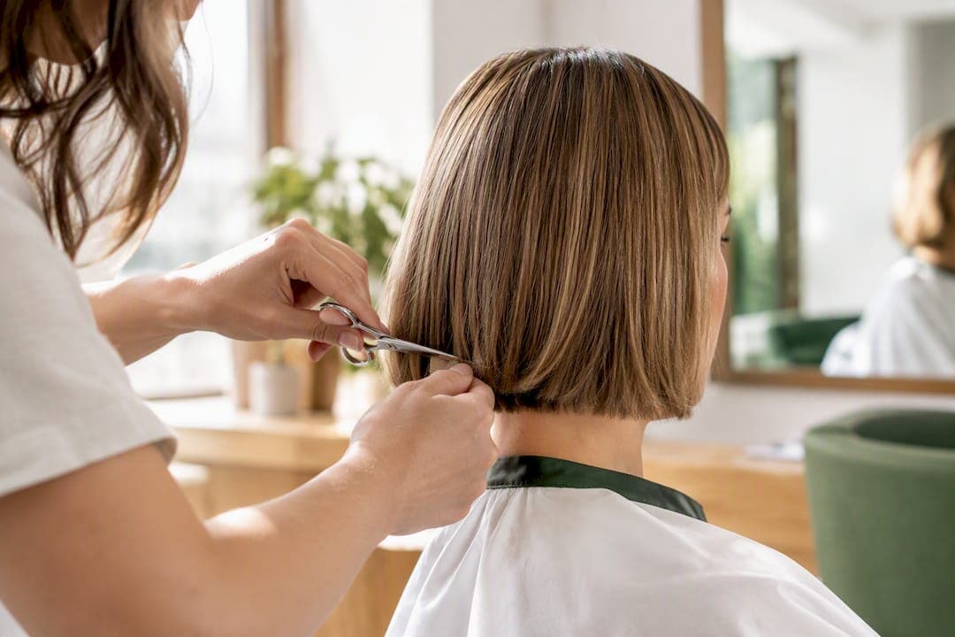 Pelo fino sin volumen: la rutina de corte y peinado que funciona